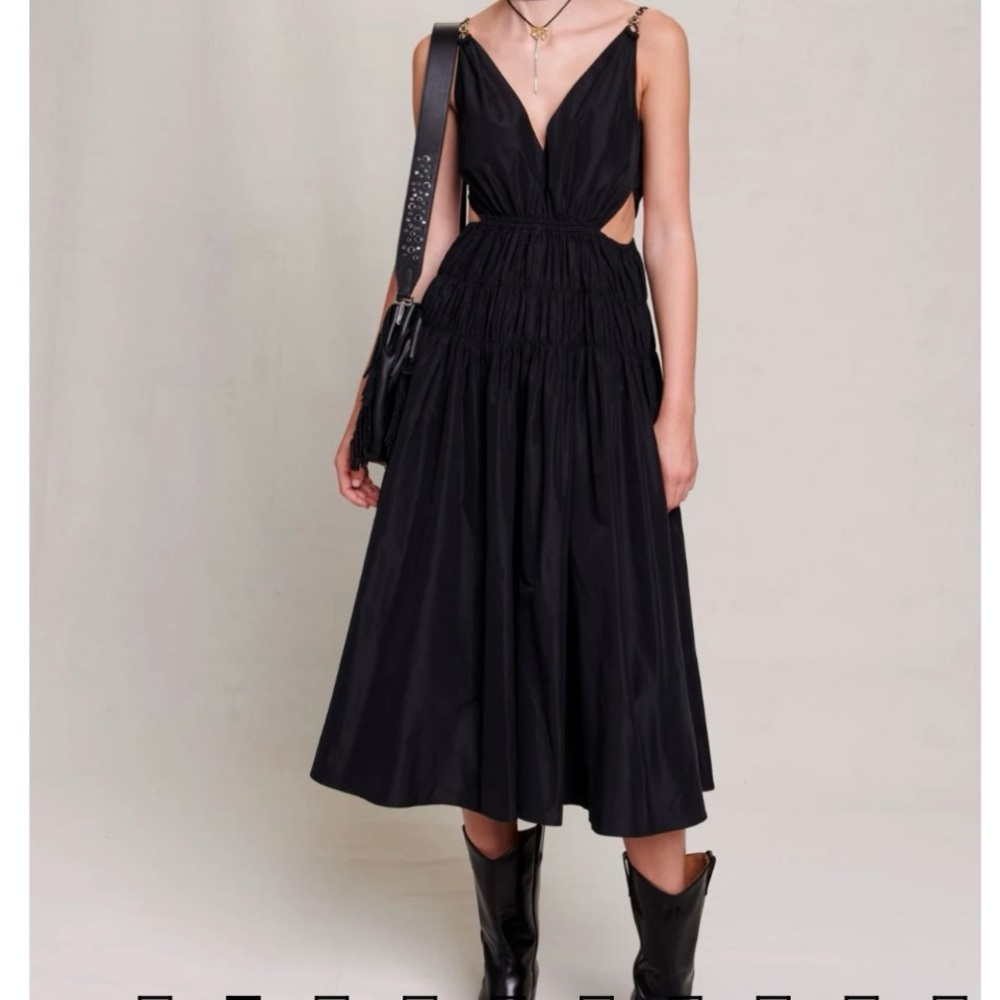 Elegant Black Sleeveless Dress